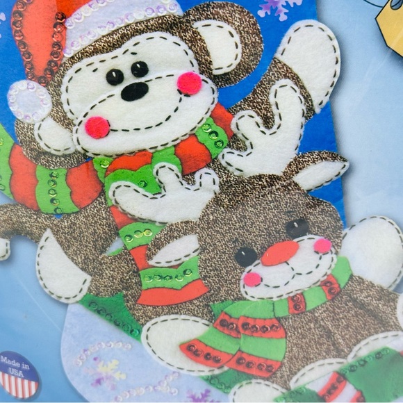 Design Works SOCK MONKEY Felt Embroidery Stocking Kit 18 Inch Stocking #5241 NOS - Picture 3 of 8